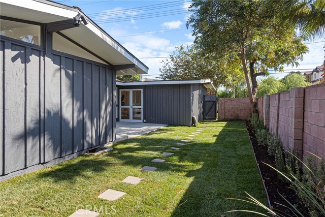 Detail Gallery Image 37 of 46 For 6909 De Celis Pl, Van Nuys,  CA 91406 - 3 Beds | 2 Baths