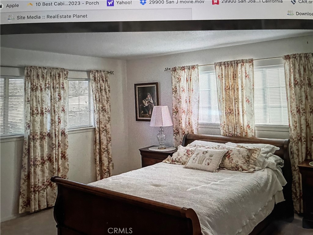 https://media.crmls.org/medias/044dd064-97c7-42f0-8213-6ba199459865.jpg?preset=X-Large