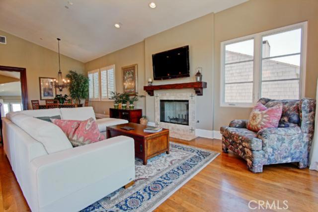 216 Irena Avenue, Redondo Beach, California 90277, 3 Bedrooms Bedrooms, ,3 BathroomsBathrooms,Residential,Sold,Irena,SB14153264