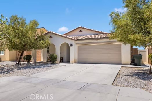 Detail Gallery Image 1 of 17 For 15784 Horizon Way, Adelanto,  CA 92301 - 3 Beds | 2 Baths