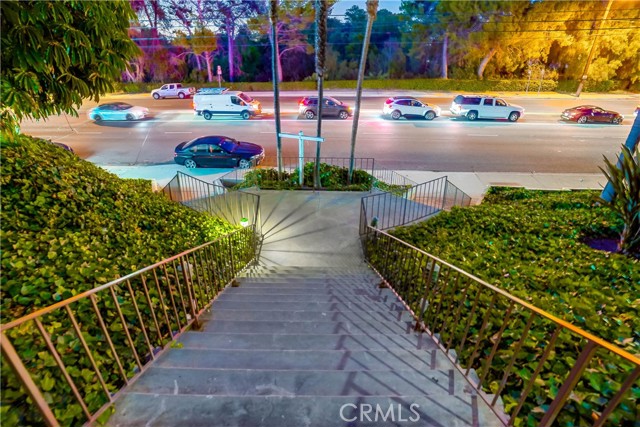 View from entrance at top of stairs onto Western Ave. View from entrance at top of stairs onto Western Ave.