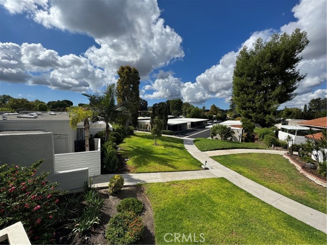 Front Image Thumbnail for CROC25235662