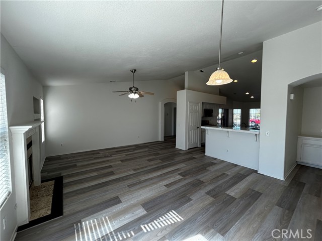 Detail Gallery Image 6 of 25 For 36996 Pomerol Loop, Winchester,  CA 92596 - 3 Beds | 2 Baths