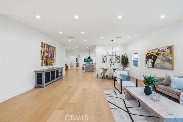 Detail Gallery Image 4 of 29 For 5110 Orange, Los Angeles,  CA 90008 - 4 Beds | 3/1 Baths