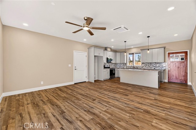 Detail Gallery Image 10 of 45 For 746 Spring, Paradise,  CA 95969 - 2 Beds | 2 Baths