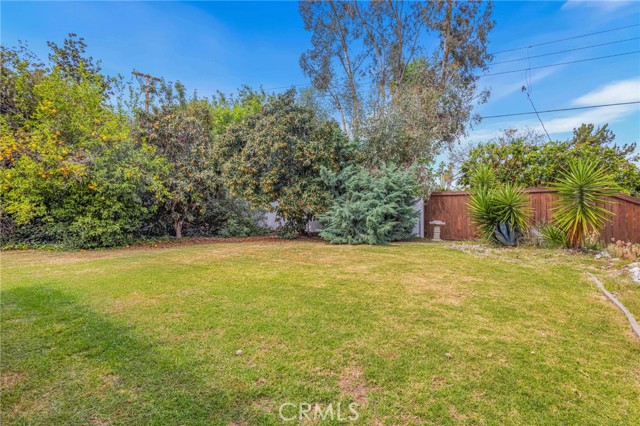 Detail Gallery Image 13 of 67 For 2367 Deerhorn Dr, Riverside,  CA 92506 - 4 Beds | 2/1 Baths