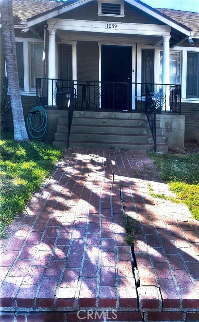 1059 Thornton