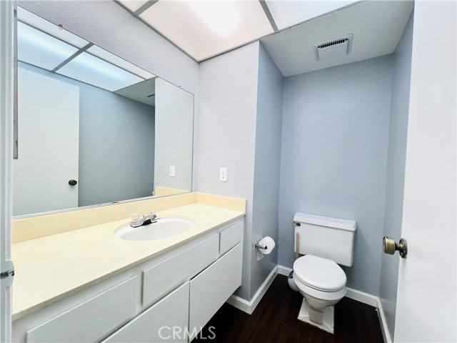 17057 S Vermont Avenue, Gardena CA: https://media.crmls.org/medias/0452c5f3-d5cc-4914-89d3-9bff8df38f41.jpg