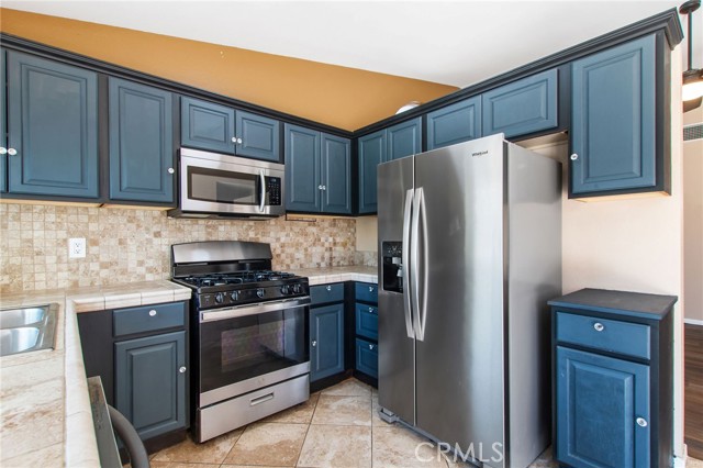 Detail Gallery Image 9 of 33 For 720 Balsam Way, Hemet,  CA 92545 - 2 Beds | 2 Baths