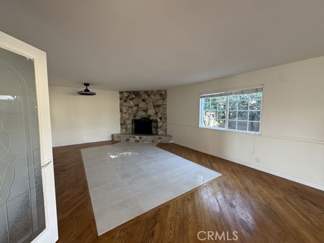 Detail Gallery Image 7 of 10 For 5501 Stardust, Huntington Beach,  CA 92647 - 3 Beds | 2 Baths