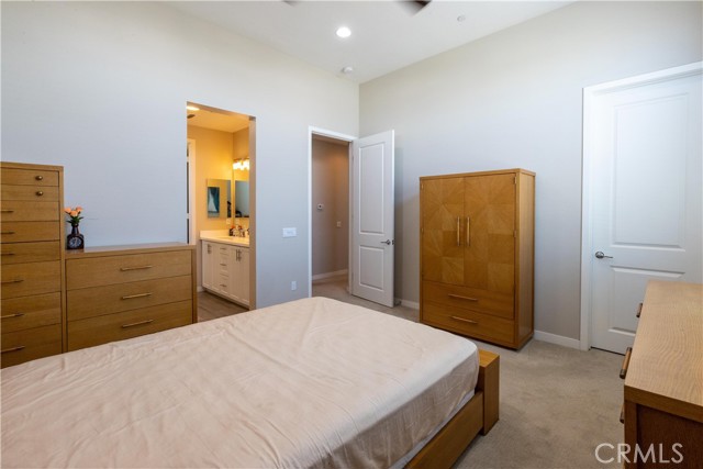 Detail Gallery Image 15 of 28 For 5786 Acacia Ln, Lakewood,  CA 90712 - 3 Beds | 2/2 Baths