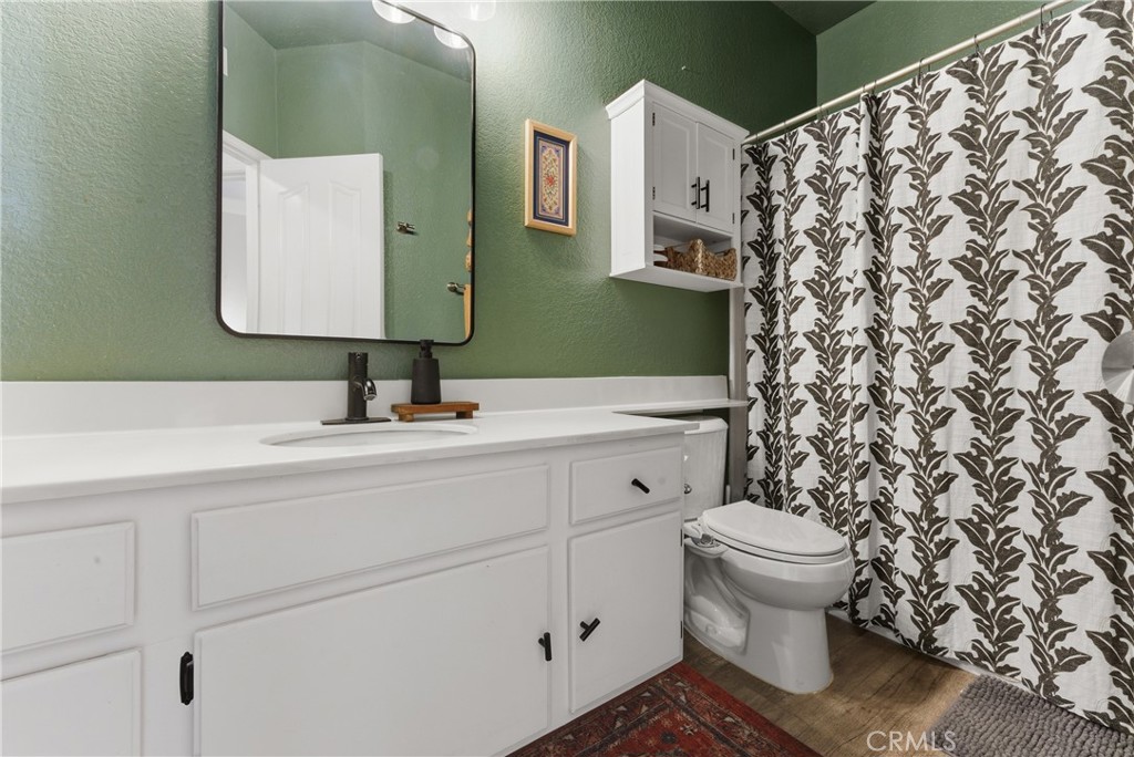 https://media.crmls.org/medias/04555c8a-2bea-4de0-a4b1-71155b9ceab2.jpg?preset=X-Large