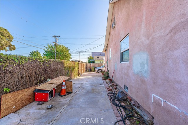 Detail Gallery Image 5 of 28 For 1784 E 84th St, Los Angeles,  CA 90001 - 2 Beds | 1 Baths