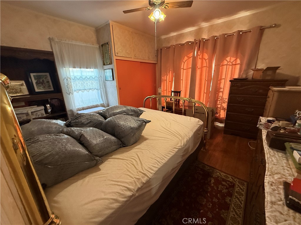 https://media.crmls.org/medias/0456235b-0e40-4625-b34b-6f6ed86047ea.jpg?preset=X-Large