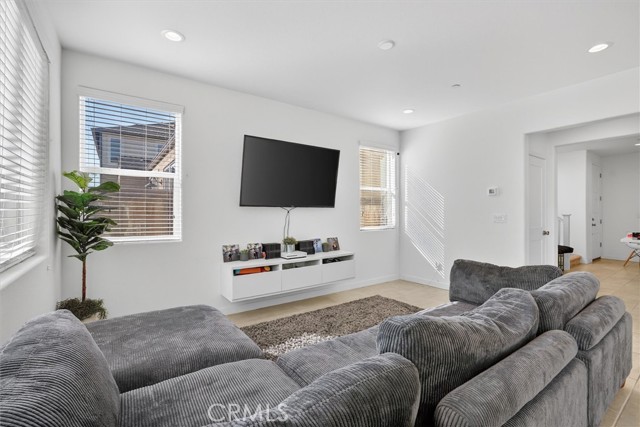 Detail Gallery Image 9 of 32 For 824 Katelyn Ave, Madera,  CA 93636 - 3 Beds | 2/1 Baths