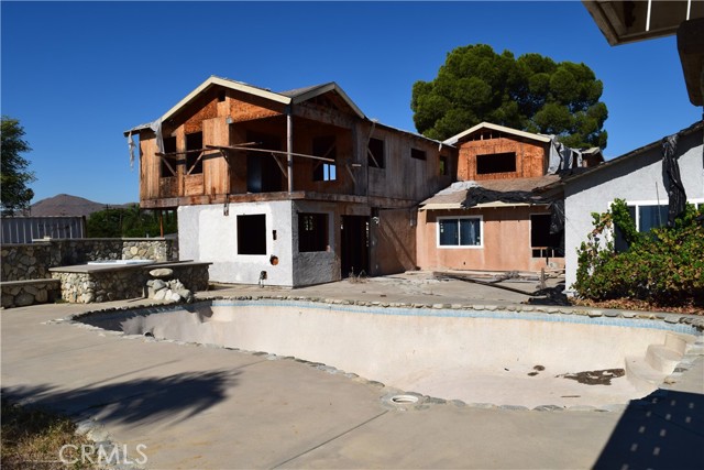 Backyard to House view