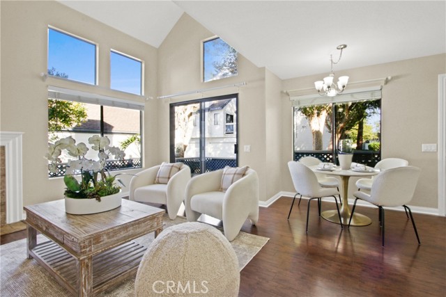 Detail Gallery Image 12 of 26 For 633 Springbrook #45,  Irvine,  CA 92614 - 2 Beds | 2/1 Baths