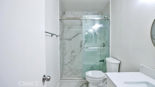 206 N Newhope Street, Santa Ana CA: https://media.crmls.org/medias/045684f4-82c9-42ed-be4f-349823185336.jpg