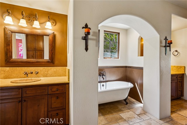 935 Isabella Way, San Luis Obispo CA: https://media.crmls.org/medias/0456e597-4d3f-40bb-ae0a-0a778f1e084d.jpg
