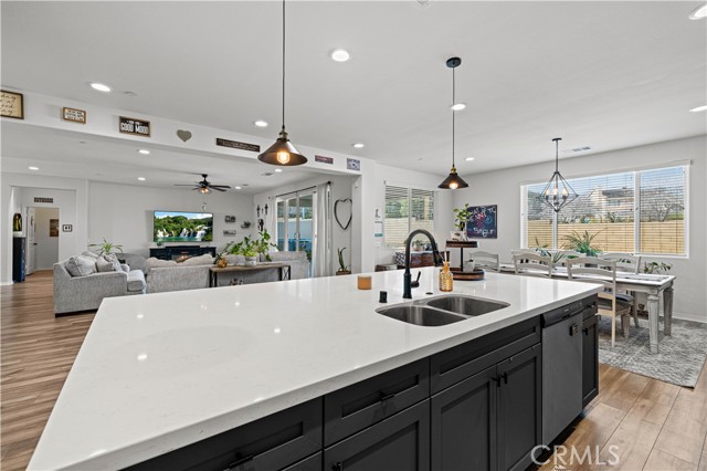 Detail Gallery Image 17 of 64 For 41727 Wayladn Ct, Quartz Hill,  CA 93536 - 5 Beds | 4 Baths