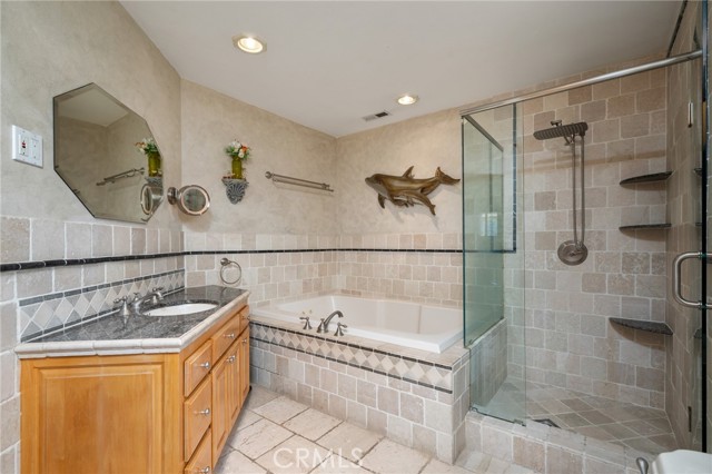 1700 Stanford Avenue, Redondo Beach CA: https://media.crmls.org/medias/045946d7-c6f9-4800-8c08-95072133f8ae.jpg