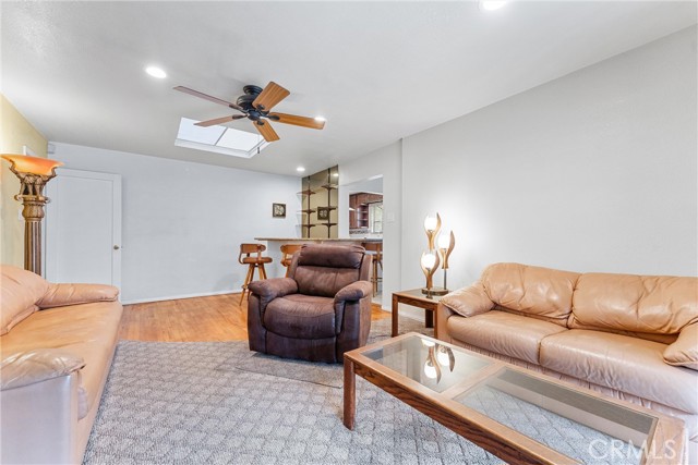 Detail Gallery Image 31 of 43 For 11004 S Van Ness Ave, Los Angeles,  CA 90047 - 2 Beds | 2 Baths