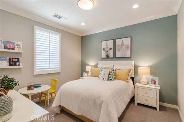 Detail Gallery Image 42 of 75 For 18108 Esker Ln, Canyon Country,  CA 91350 - 5 Beds | 3 Baths