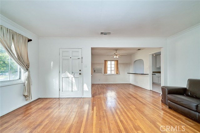 Detail Gallery Image 3 of 34 For 4318 Maybank, Lakewood,  CA 90712 - 3 Beds | 2 Baths