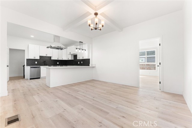 10872 Flower Avenue, Stanton CA: https://media.crmls.org/medias/045b24e6-352f-45dc-bcf6-1f4553d08e49.jpg
