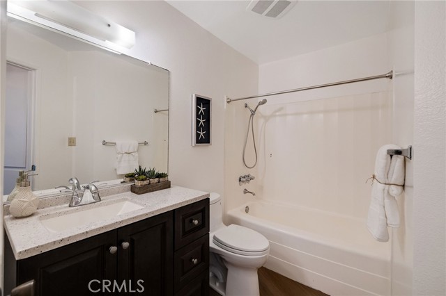 660 The Village, Redondo Beach, California 90277, 1 Bedroom Bedrooms, ,1 BathroomBathrooms,Residential,For Sale,The Village,SB24183002