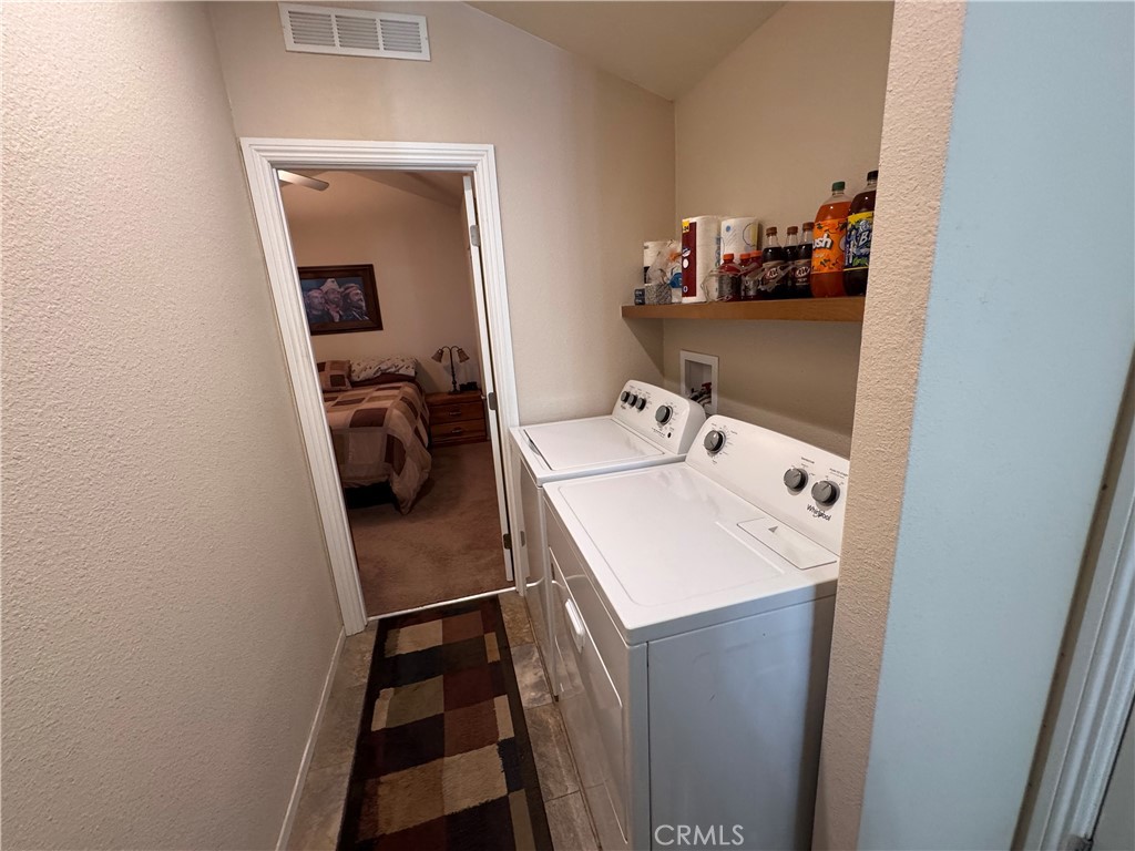 https://media.crmls.org/medias/045bcd57-21b7-476f-895e-819cacd15616.jpg?preset=X-Large