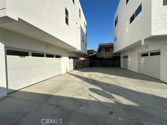 Detail Gallery Image 8 of 40 For 1731 E 69th St, Los Angeles,  CA 90001 - – Beds | – Baths