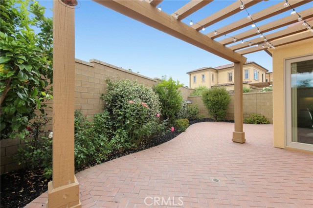 102 Brindisi, Irvine CA: https://media.crmls.org/medias/045d7366-80c1-4b46-998f-eab733e3f1b8.jpg