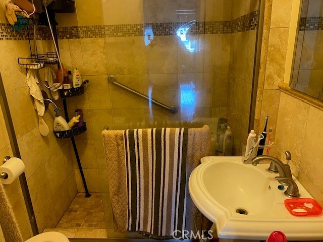 514 W 102nd, Los Angeles CA: https://media.crmls.org/medias/045d9b32-401c-4e68-a38d-b8fa014aaf5c.jpg