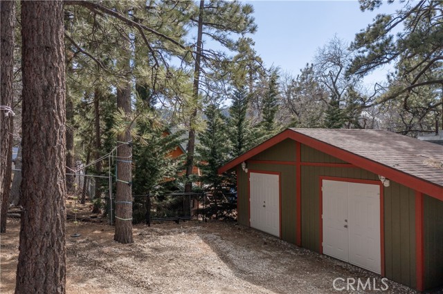 Detail Gallery Image 34 of 38 For 1170 W Alta Vista Ave, Big Bear City,  CA 92314 - 5 Beds | 2 Baths