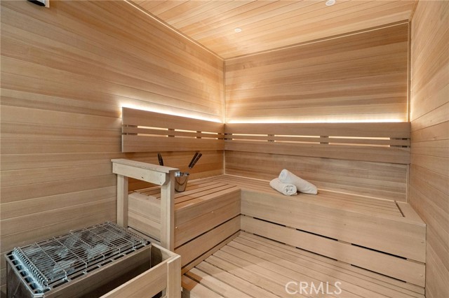 16630 Oldham Place, Encino CA: https://media.crmls.org/medias/045daf0a-e484-4f28-bb7c-581f014b902b.jpg