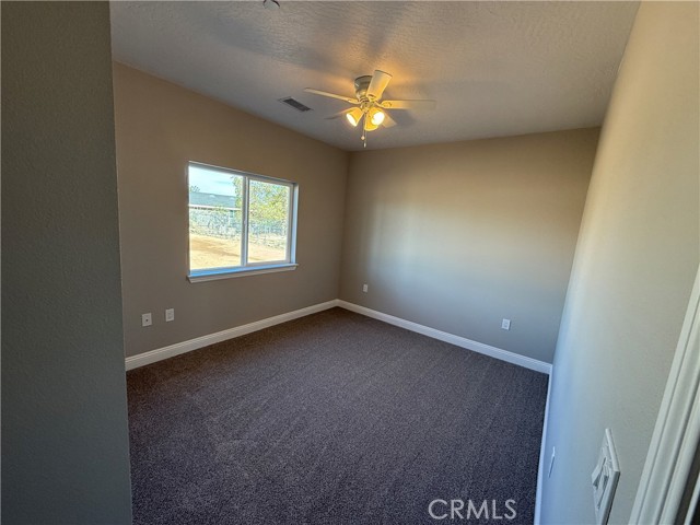 Detail Gallery Image 8 of 18 For 11182 Caribou Ave, Apple Valley,  CA 92307 - 4 Beds | 2 Baths