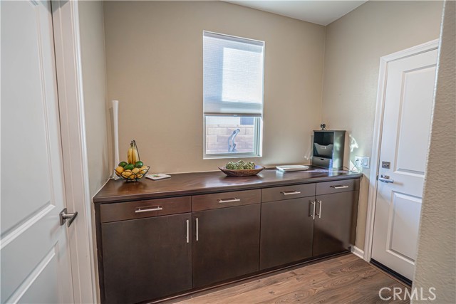 Detail Gallery Image 18 of 59 For 18642 Cedar Crest Dr, Canyon Country,  CA 91387 - 4 Beds | 3 Baths