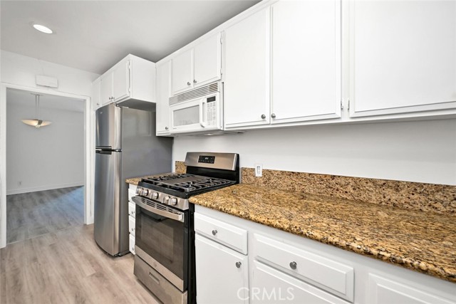 Detail Gallery Image 16 of 31 For 11670 W Sunset Bld #212,  Los Angeles,  CA 90049 - 1 Beds | 1 Baths