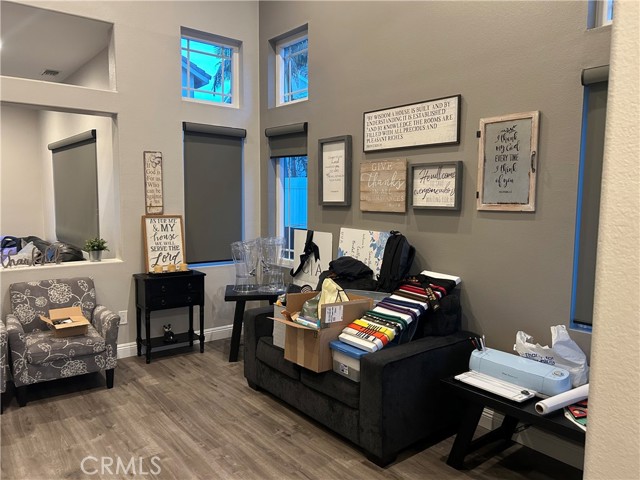 Detail Gallery Image 3 of 20 For 19 Calotte, Lake Forest,  CA 92610 - 4 Beds | 3 Baths