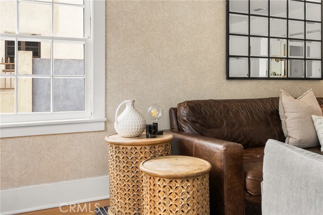661 Grand Avenue, Long Beach CA: https://media.crmls.org/medias/0461f10c-cae7-4906-887e-500b7e5c2bd6.jpg