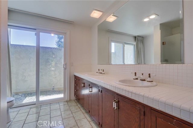 Detail Gallery Image 8 of 23 For 264 W Sonora, Claremont,  CA 91711 - 4 Beds | 2 Baths