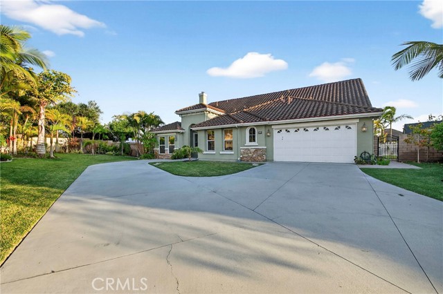 Detail Gallery Image 4 of 38 For 18568 Arbor Gate, Yorba Linda,  CA 92886 - 5 Beds | 3/1 Baths