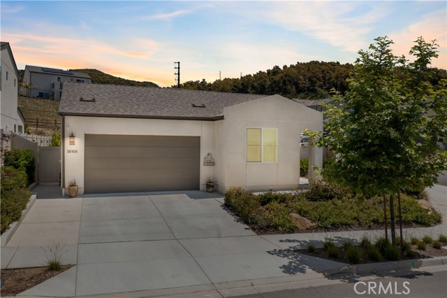 Detail Gallery Image 1 of 32 For 35105 Citron Ln, Fallbrook,  CA 92028 - 3 Beds | 2 Baths