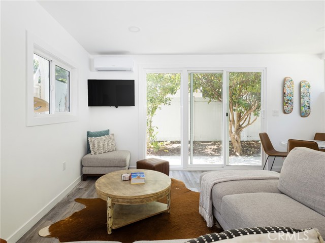 Detail Gallery Image 25 of 34 For 11333 Braddock Dr, Culver City,  CA 90230 - 6 Beds | 3 Baths