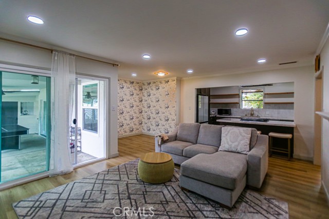 Detail Gallery Image 6 of 18 For 702 N Pine, Anaheim,  CA 92805 - 3 Beds | 2 Baths