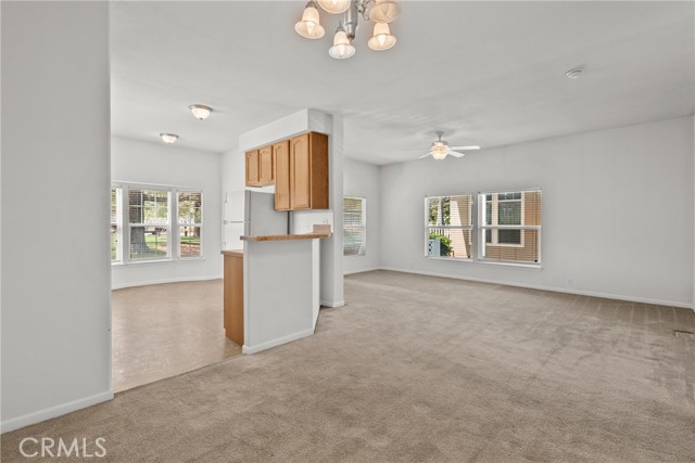 15455 Glenoaks Boulevard, Sylmar CA: https://media.crmls.org/medias/0468fc0f-4a07-483c-9753-c9f94ed3833b.jpg