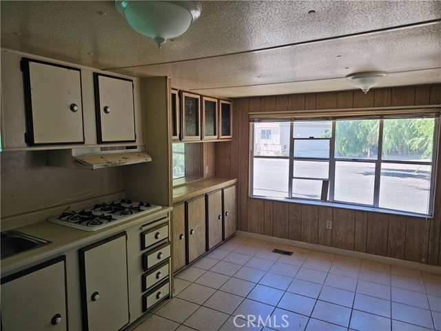 Detail Gallery Image 3 of 15 For 5495 5th St #7,  Kelseyville,  CA 95451 - 2 Beds | 1 Baths