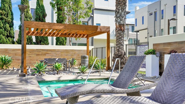 Detail Gallery Image 32 of 35 For 70 Ebb Tide, Newport Beach,  CA 92663 - 3 Beds | 3/1 Baths