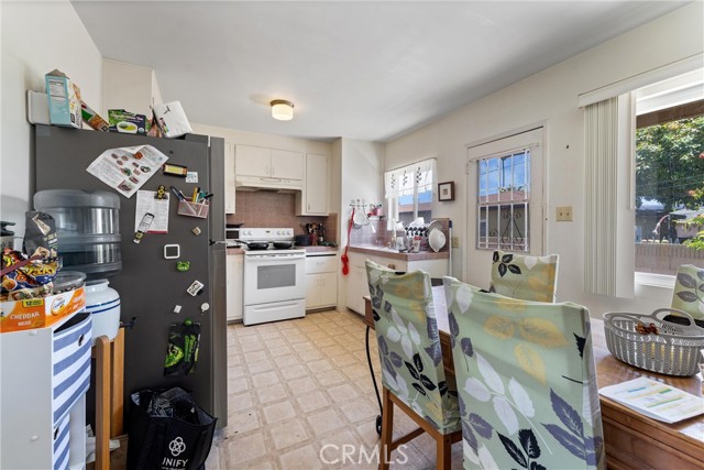 2300 Graham Avenue, Redondo Beach, California 90278, ,Residential Income,Sold,Graham,NP23142072